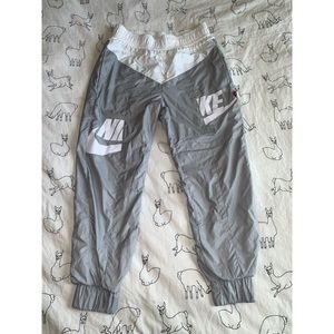 Nine Windbreaker Joggers